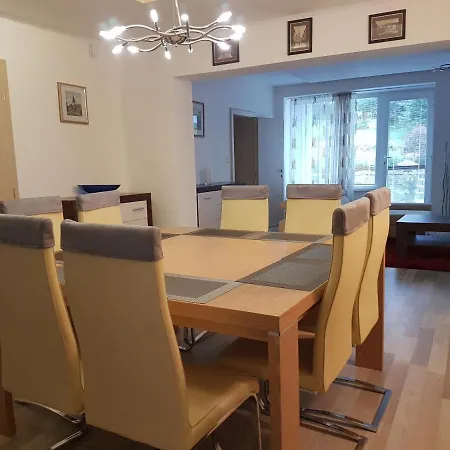Apartmán Family With Garden View *