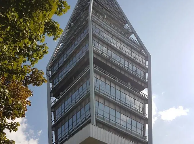 Family With Garden View براتسيلافا